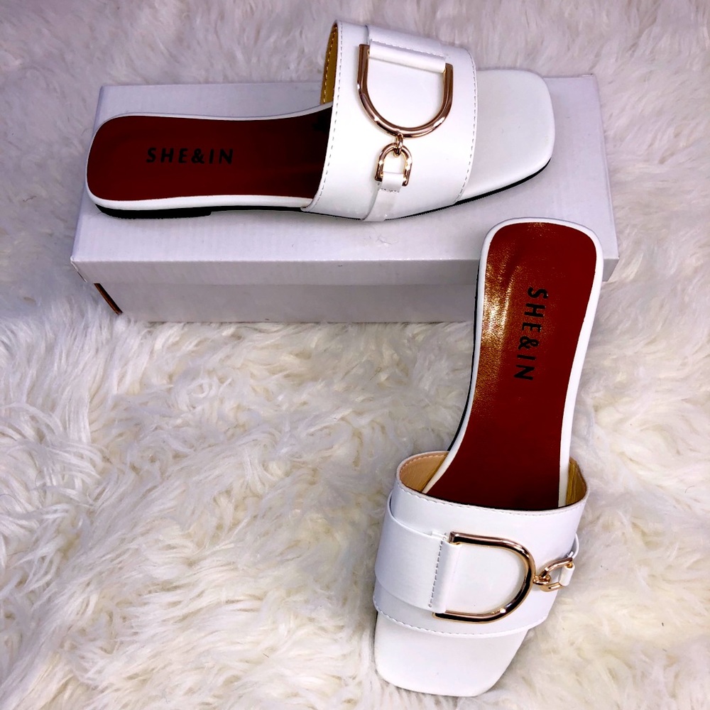 Loafers/flats